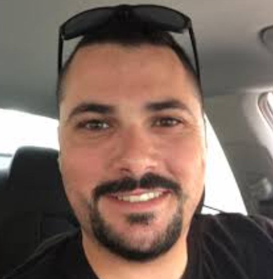 <em><strong>Carlos P.</strong></em>
